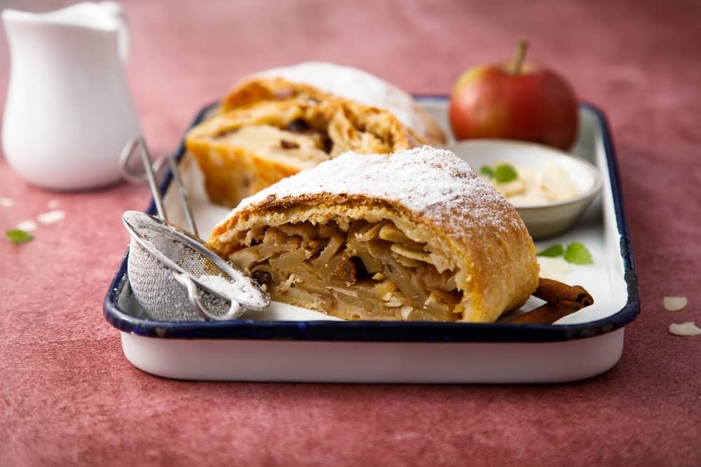 Wiener Apfelstrudel