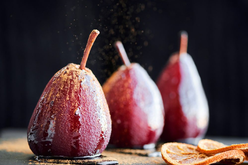 Beilage? Dessert? Beides! So schnell macht ihr Rotweinbirnen